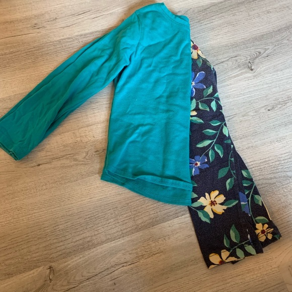 6 matching outfits - Picture 2 of 6